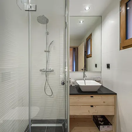 118m², Pres Des Pistes, 8 Personnes, 5 Flocons Or - Fr-1-570-44 Apartment *